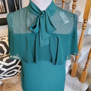 Green flirty sleeve blouse